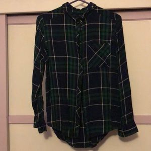 Women’s button up blouse